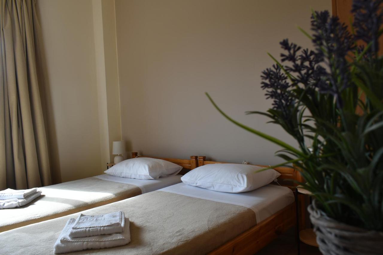 Mini Art Apartments Gerani  Ngoại thất bức ảnh