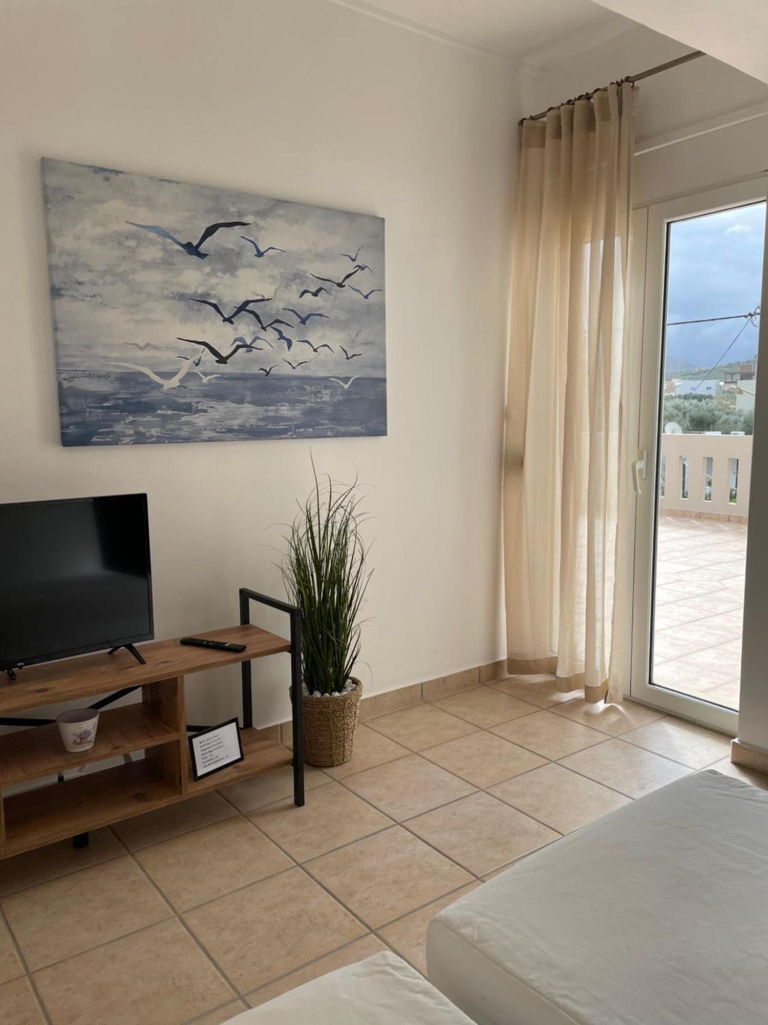 Mini Art Apartments Gerani  Ngoại thất bức ảnh
